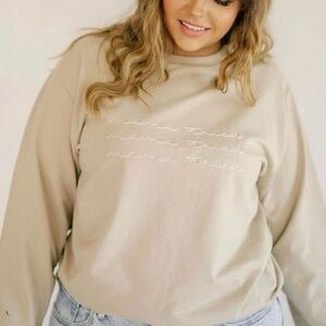 Polished Printed Stitched Boutique Mama Tried” Pullover Crewneck Sweatshirt Med